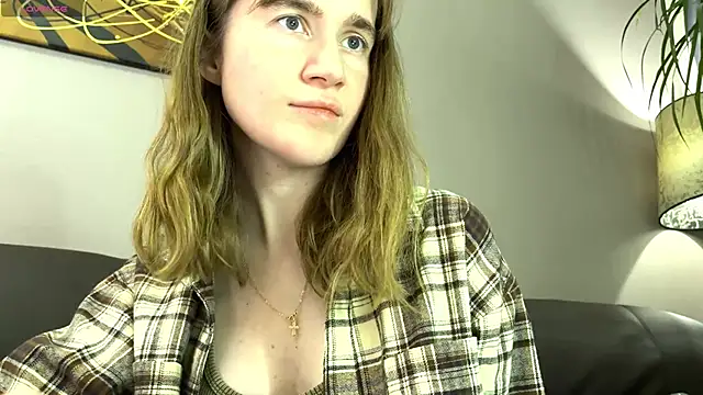 velina   online show from October 8, 5:10 pm