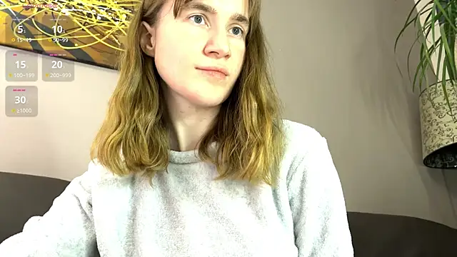 velina   online show from October 22, 8:08 pm