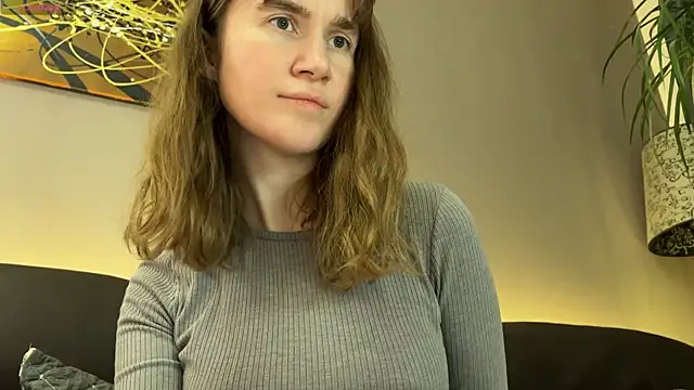 velina   online show from November 6, 6:09 pm