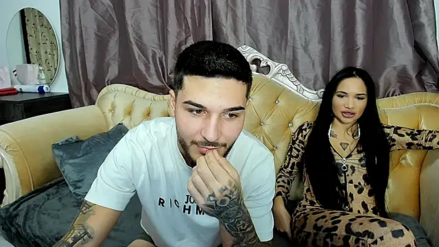 ZaraBliss3 online show from September 24, 8:01 pm