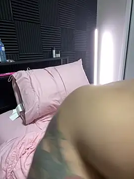 SpicyThic online show from April 9, 3:39 am