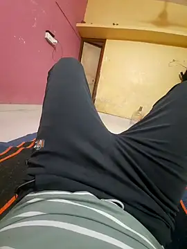 choot paglu online show from September 17, 6:15 am