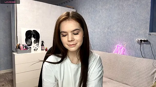 Lia rise online show from February 13, 3:19 pm