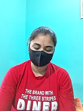 Snapshot of DivyaBhabhi69@xh chatting on June 6, 3:44 am DivyaBhabhi69xh online show from June 6, 3:44 am