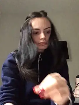 Snapshot of prettylittlefooxy chatting on November 13, 12:15 pm prettylittlefooxy online show from November 13, 12:15 pm