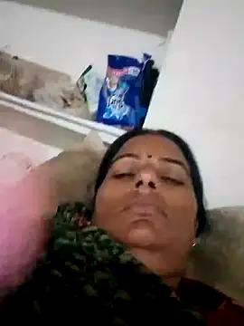 Snapshot of Suhani_hot12 chatting on September 29, 3:06 pm Suhani hot12 online show from September 29, 3:06 pm