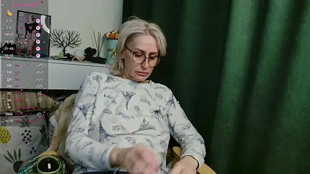 PamellaMurphy online show from May 19, 1:56 am