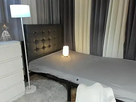 Blaire Samantha online show from November 27, 7:54 am