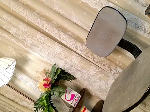 Snapshot of PrettyStranger chatting on March 29, 5:40 am PrettyStranger online show from March 29, 5:40 am