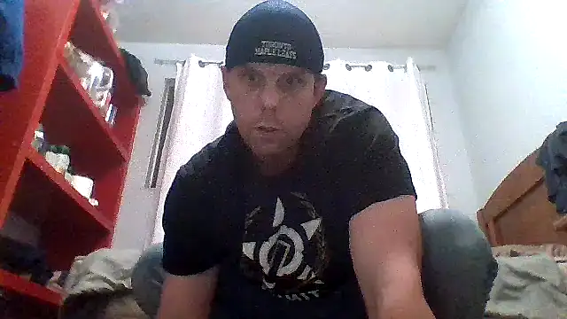 CouplesFuckToy69 online show from November 12, 1:50 am