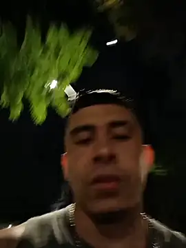 Snapshot of Eross_Santy chatting on May 26, 2:29 am Eross Santy online show from May 26, 2:29 am