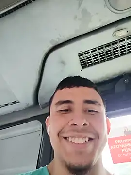 Snapshot of Eross_Santy chatting on June 7, 2:54 pm Eross Santy online show from June 7, 2:54 pm