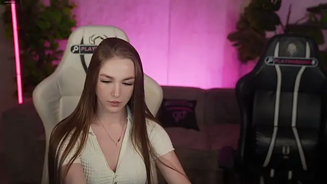 Ella 054 online show from June 25, 2:32 pm