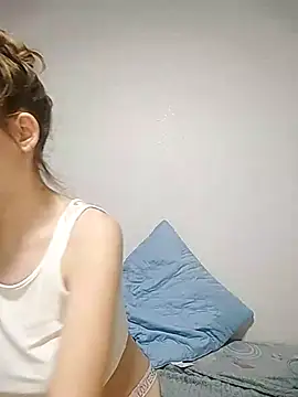 Snapshot of rinabluu chatting on September 23, 9:29 pm rinabluu online show from September 23, 9:29 pm