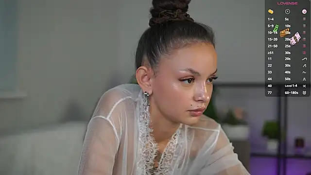 Snapshot of Dubai_Choco chatting on September 14, 7:29 am Dubai Choco online show from September 14, 7:29 am