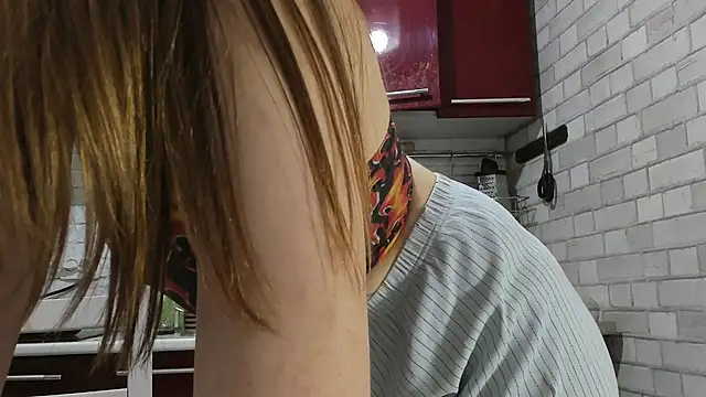 Snapshot of WonderConnie1 chatting on October 18, 6:08 pm WonderConnie1 online show from October 18, 6:08 pm