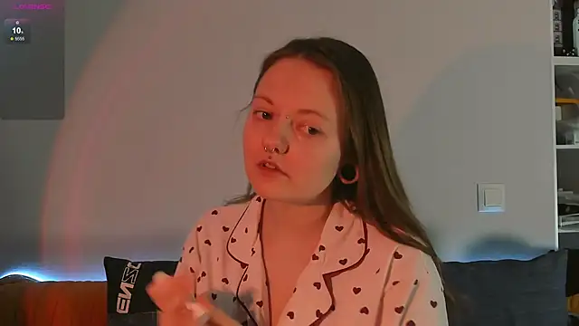 Snapshot of WonderConnie1 chatting on January 12, 8:08 am WonderConnie1 online show from January 12, 8:08 am