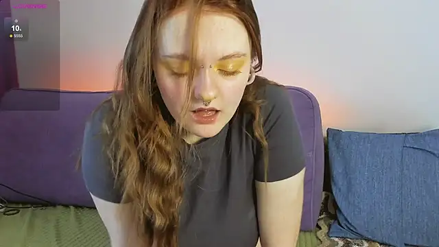 Snapshot of WonderConnie1 chatting on March 14, 8:42 am WonderConnie1 online show from March 14, 8:42 am