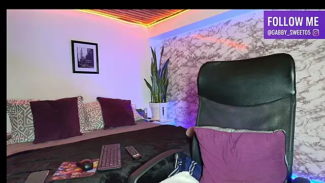 Gabbysweet0 online show from November 19, 11:16 pm