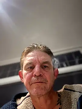 Snapshot of Alwaysmaybe48 chatting on November 2, 8:33 pm Alwaysmaybe48 online show from November 2, 8:33 pm