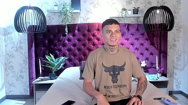 MrJustin  online show from December 19, 8:16 pm