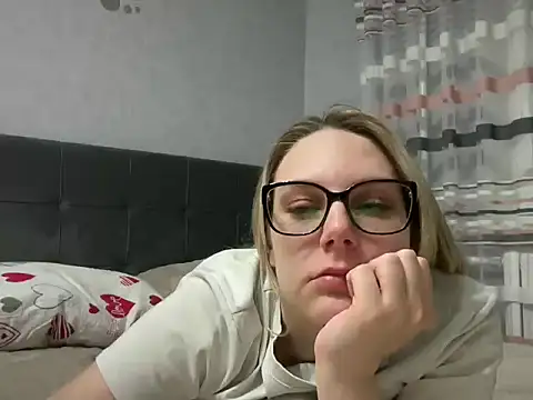 NikexPretty online show from May 1, 9:41 pm
