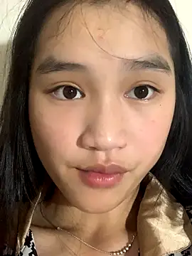 Snapshot of -Lie-06 chatting on October 10, 6:45 am -Lie-06 online show from October 10, 6:45 am