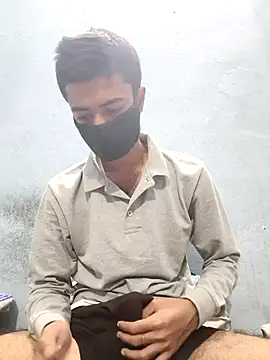 Snapshot of GirlsCrush_ chatting on October 29, 7:15 pm GirlsCrush online show from October 29, 7:15 pm