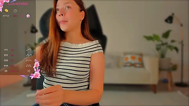 Snapshot of fairy_lele chatting on October 24, 2:08 am fairy lele online show from October 24, 2:08 am