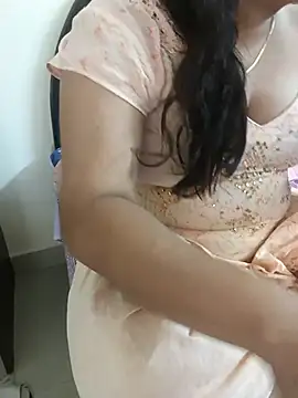 Snapshot of payal_261072_ chatting on September 16, 4:57 am payal 261072 online show from September 16, 4:57 am