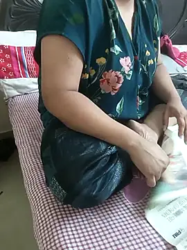 Snapshot of payal_261072_ chatting on November 14, 2:54 am payal 261072 online show from November 14, 2:54 am