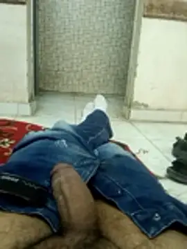 Snapshot of Shekoooooooo9oooo chatting on June 5, 5:51 pm Shekoooooooo9oooo online show from June 5, 5:51 pm