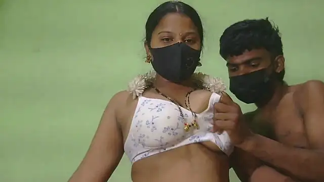 Shneeha le online show from December 1, 5:40 pm