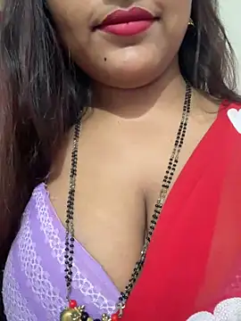 Snapshot of Shneeha_le chatting on June 7, 5:49 pm Shneeha le online show from June 7, 5:49 pm