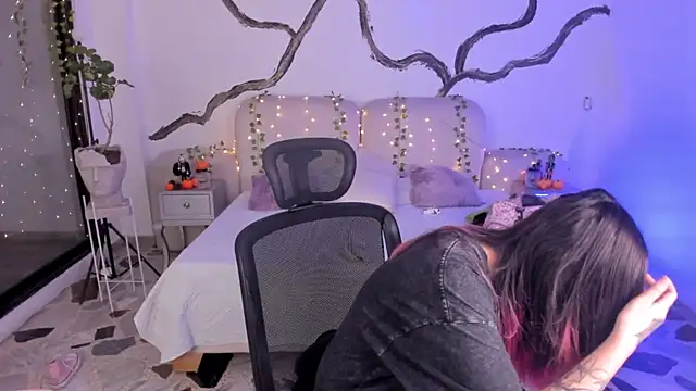 SarahCastro1  online show from October 29, 4:59 am