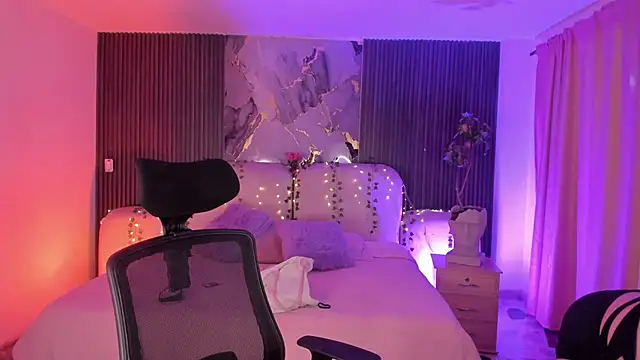 SarahCastro1  online show from May 24, 4:39 am