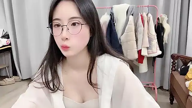 Freya7777 online show from December 20, 3:19 pm