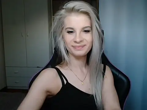 KristineGlow online show from May 25, 6:36 pm