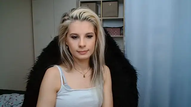 KristineGlow online show from June 23, 6:33 am