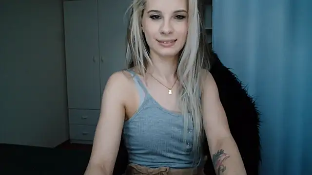 KristineGlow online show from June 24, 6:51 pm