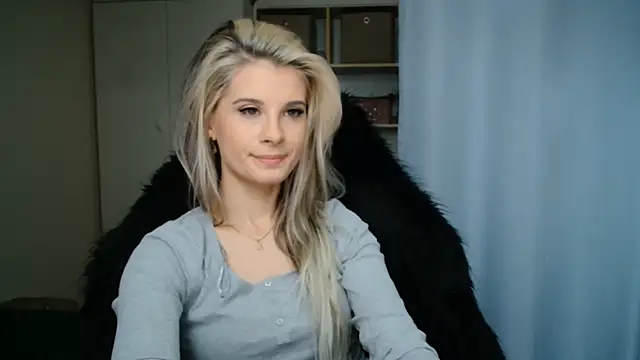 KristineGlow online show from July 3, 6:31 am