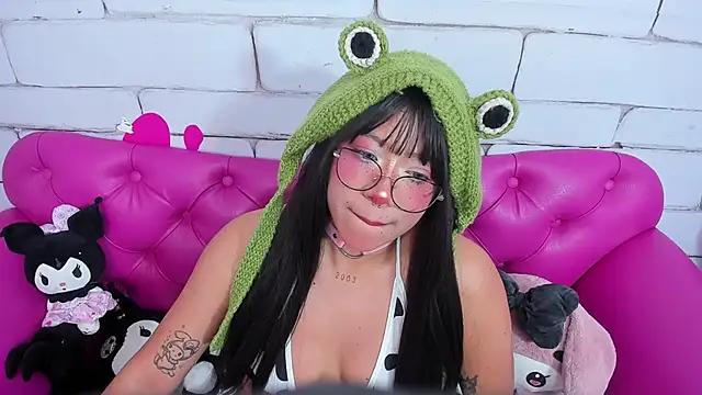 Snapshot of SafiroAgataaa chatting on November 4, 11:59 pm SafiroAgataaa online show from November 4, 11:59 pm