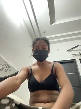 Snapshot of HeerStd chatting on November 18, 5:34 am HeerStd online show from November 18, 5:34 am