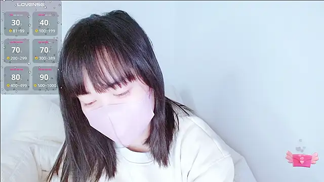 Snapshot of Zinzin_chan chatting on January 9, 7:48 pm Zinzin chan online show from January 9, 7:48 pm