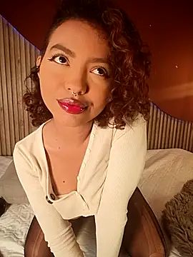 Snapshot of Nina_Kinky chatting on November 8, 1:00 pm Nina Kinky online show from November 8, 1:00 pm