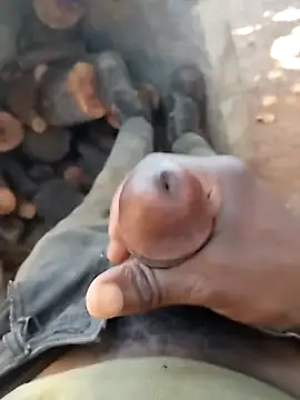 Snapshot of BigboyDick2 chatting on October 2, 11:06 am BigboyDick2 online show from October 2, 11:06 am