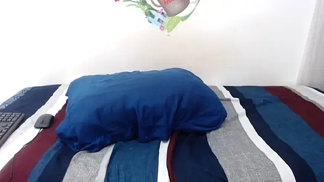 XSexySnow30XX online show from November 20, 9:20 am