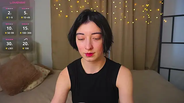 JuanaFriesz online show from February 10, 9:24 am