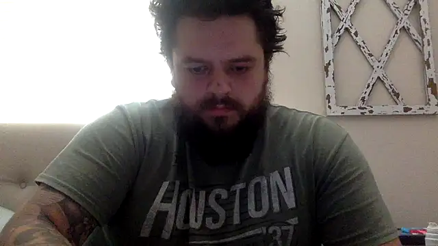 BeginnersLuck111 online show from April 8, 5:02 pm