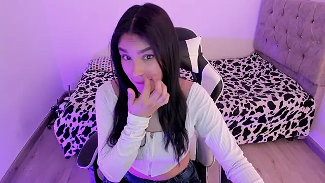 Snapshot of megaan_cb chatting on November 4, 1:10 pm megaan cb online show from November 4, 1:10 pm